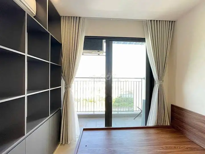 2-комн. квартира 48 м² в Vinhomes Smart City, средний этаж