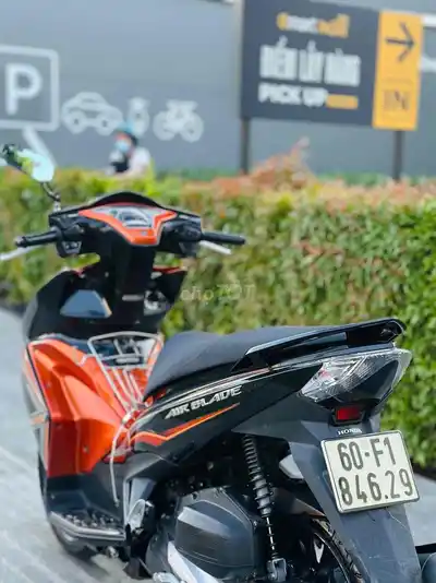 Honda Air Blade 2014 125cc черно-оранжевый