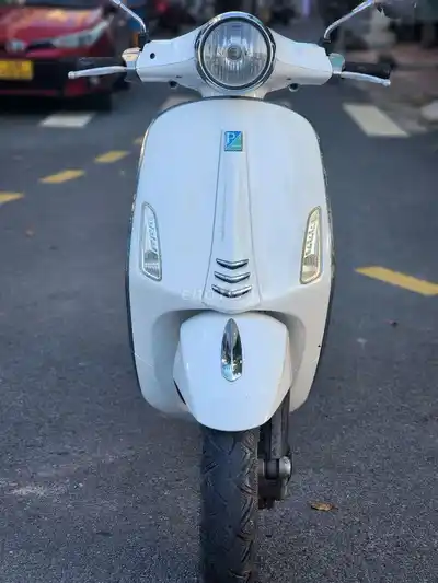 Piaggio Vespa Primavera 2014 белый, госномер 43