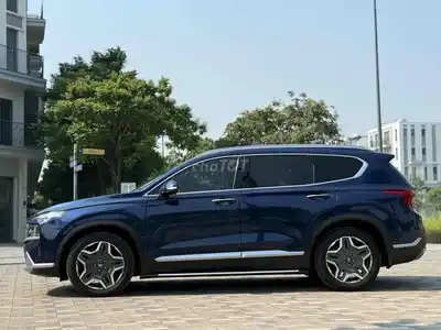 Hyundai Santafe 2023 бензин зелёный 65000 км