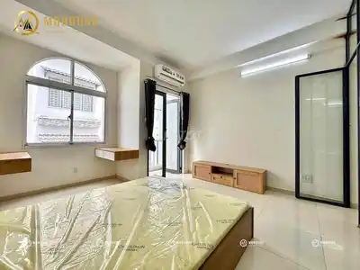 Студия с балконом на улице Бах Данг рядом с аэропортом