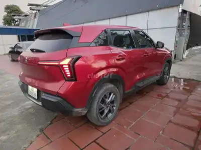 Mitsubishi Xforce GLX 2024 1.5AT 25631 км Красный