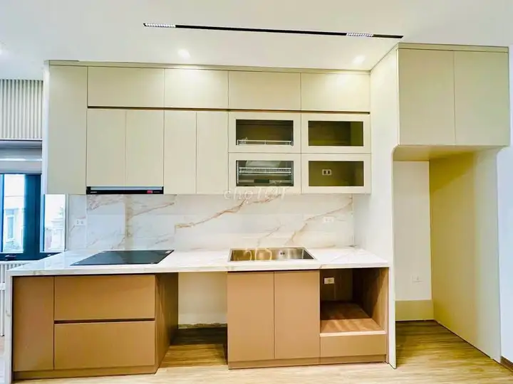 Nhà phố 7 tầng thang máy, 50m², 15 tỷ, Trạm, Vĩnh Tuy