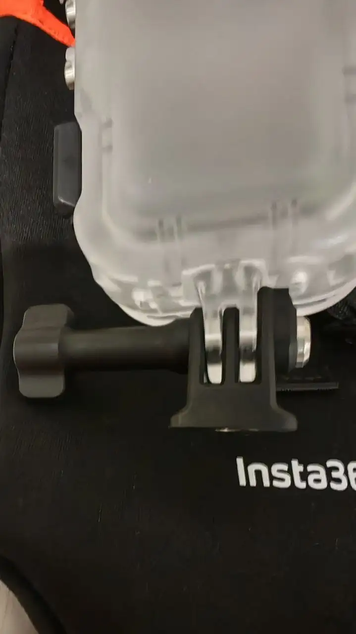 Invisible Dive Case Аквабокс для insta360 X5
