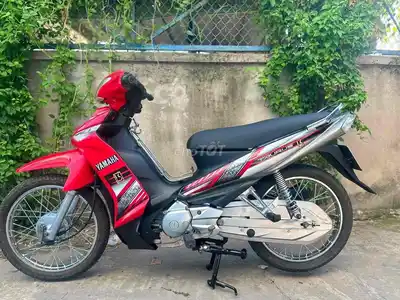 Yamaha Taurus красный, мотоцикл с механической КПП