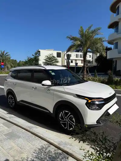 Kia Carens Luxury 2024, белый, 73 тыс. км