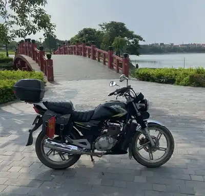 Suzuki Thunder 150 FI