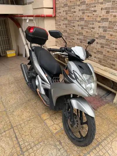 Yamaha Nuovo 5