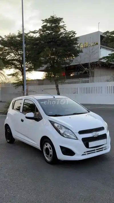 Chevrolet Spark 2016 МКПП Белый