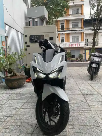 Honda Vario 160 CBS белый 8500 км
