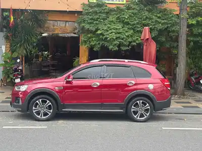 Chevrolet Captiva 2016 7 мест красный 140.000 км