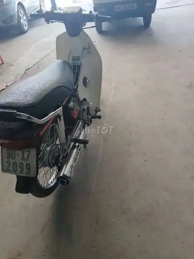 Honda Dream Вьетнам 2010 коричневый