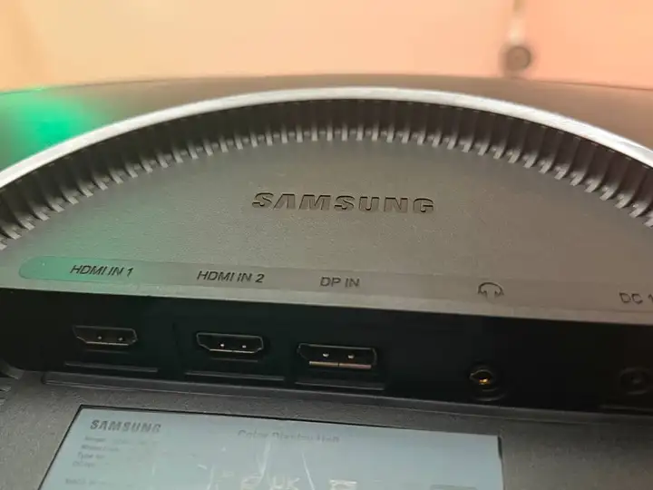 Монитор Samsung CRG5 24' 144Hz