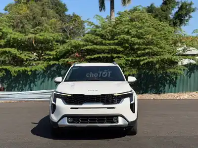 Kia Sonet Luxury 2024 Белый 34 тыс. км