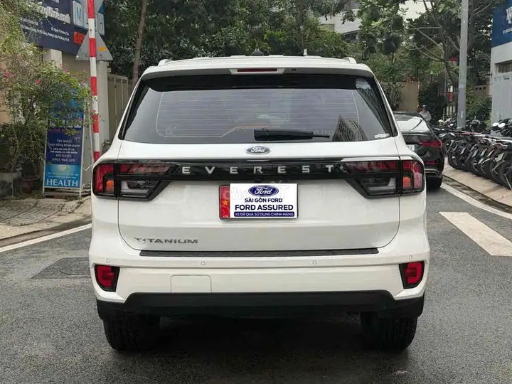 Ford Everest 4WD 2025, частное лицо, продажа в дилерском центре Ford