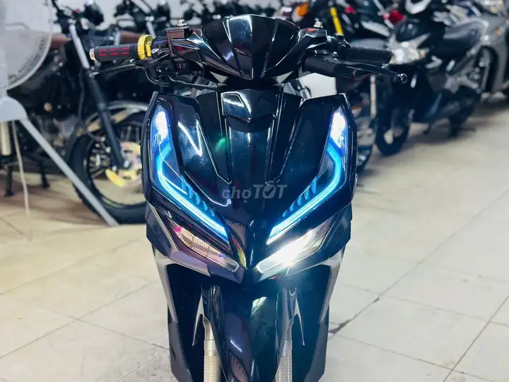XE MÁY THỊNH PHÁT - VARIO 125 ЧЕРНЫЙ 2025 СУПЕР СОСТОЯНИЕ