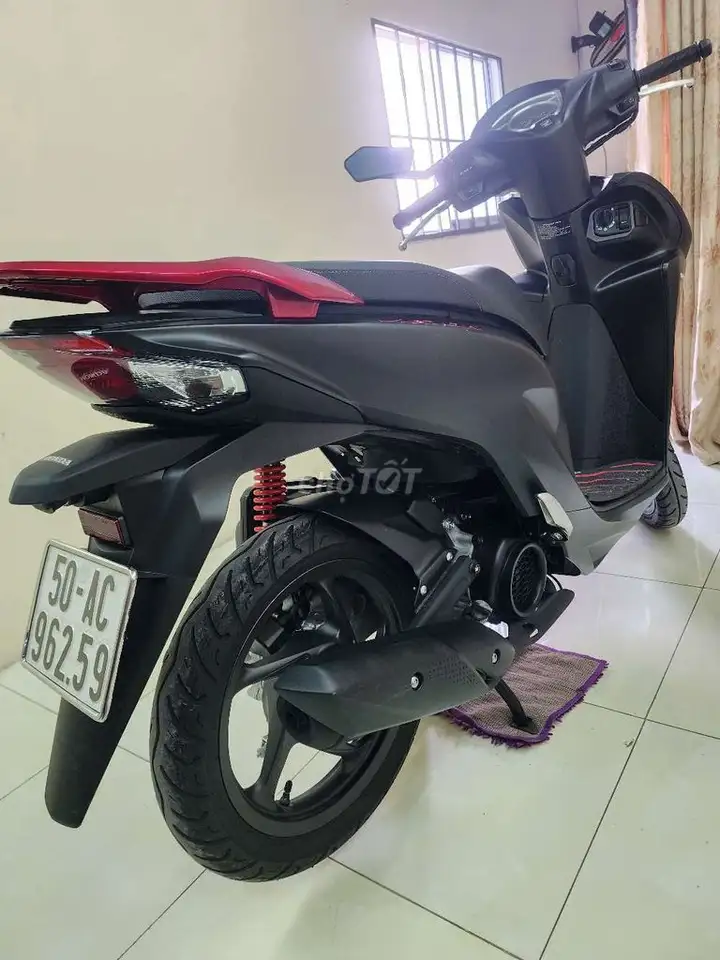 Honda Vision 2025 Sport Black 2500 km