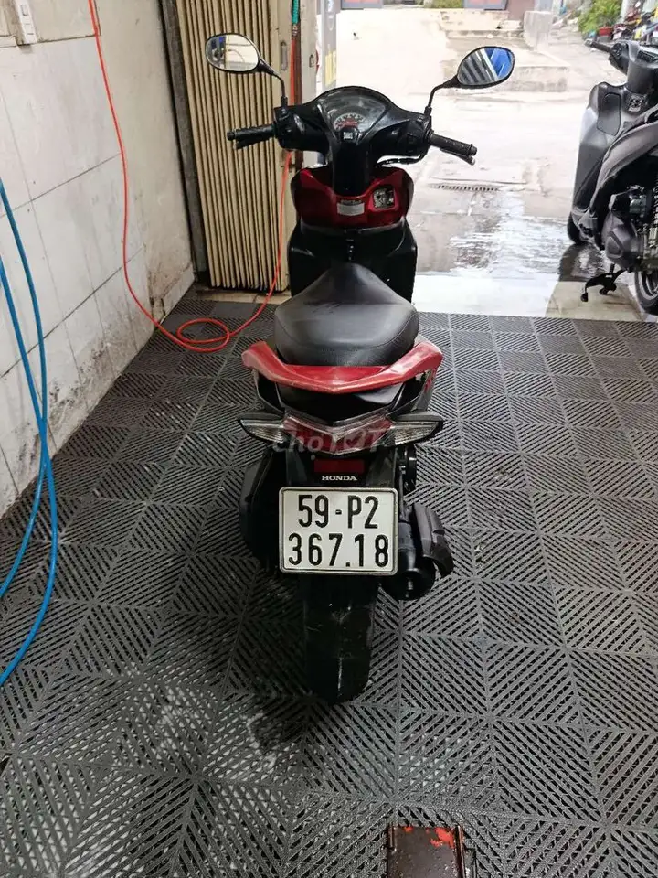 Honda Vision 2016 Черно-красный 28000 км