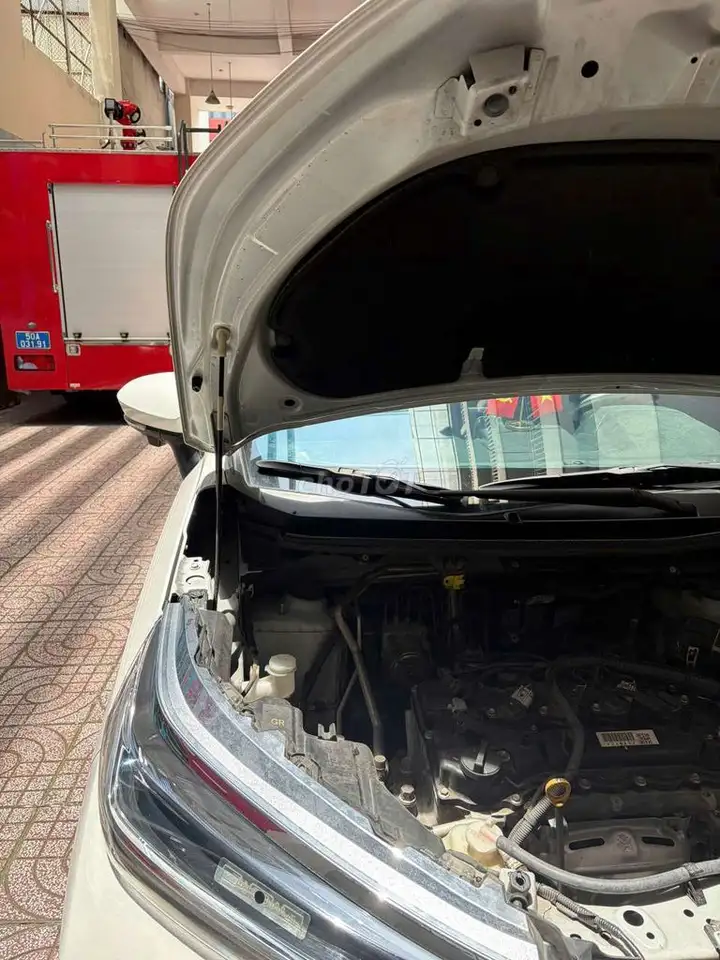 Toyota Veloz Cross 2024, 7 мест, бензин, Вьетнам
