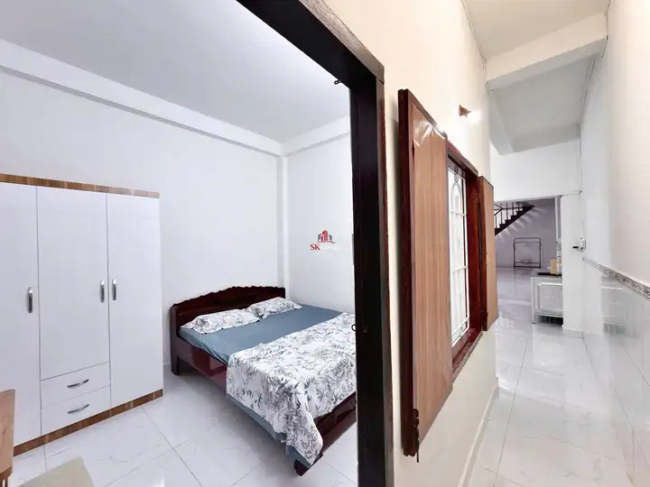 Аренда 2-го этажа дома на Dương Hiến Quyền, 120 м², 2 спальни