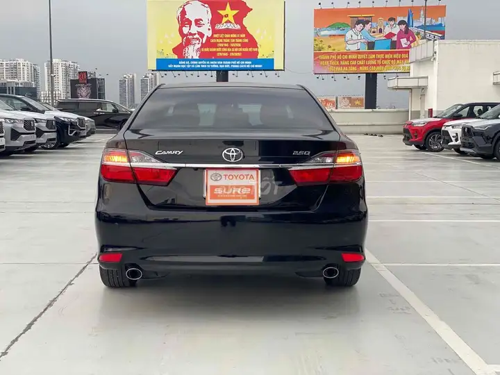 Toyota Camry 2.5Q 2018 Черный 48 000 км