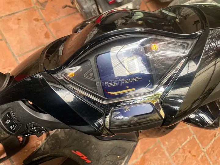 Honda SH 150i ABS 2021 Четыр черный 16095 km