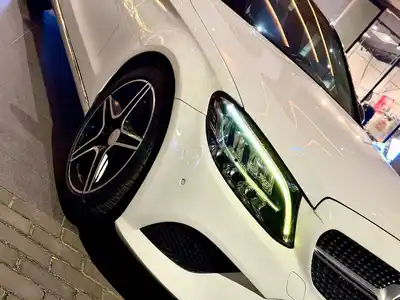 Mercedes C200 Facelift 2020 Белый 60000 миль