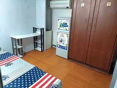 Комната со всей мебелью в Кхуонг Динь, полный набор удобств, хорошая цена