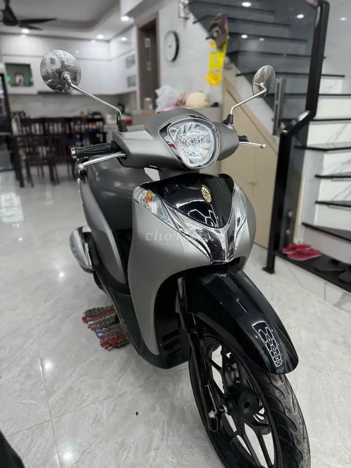 Honda SH Mode 2018, черный