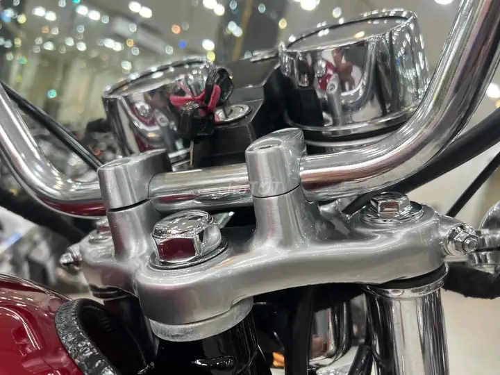 Honda Custom 125 классика красно-черная, Япония