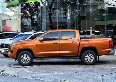 Mitsubishi Triton GLX 2025