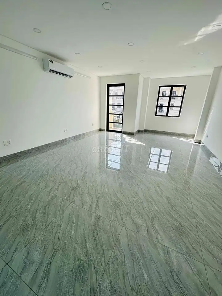 Дом на фасаде Фан Ван Чи - Cityland Park Hills - 5x20м - 5 этажей