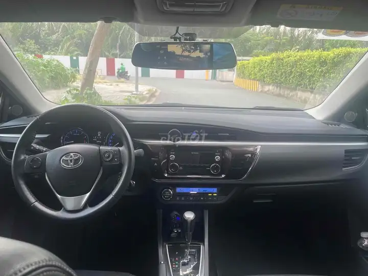 Toyota Corolla Altis 2016 черный автомат 45 000 км