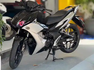 Honda Winner X серебристый Porsche с линзованной оптикой