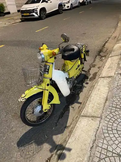 Мопед Honda Cub 50 желтый