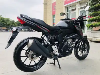 Suzuki GSX-S150 2954 км Черный