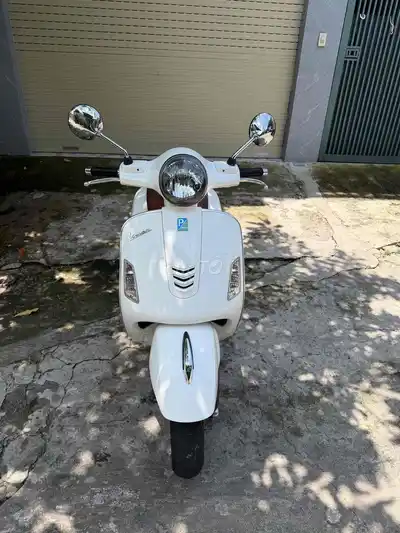 Piaggio Vespa GTS 125cc bs 24488