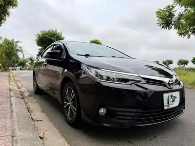 Автоматический номер Тойота Королла Альтис 1.8G 2019