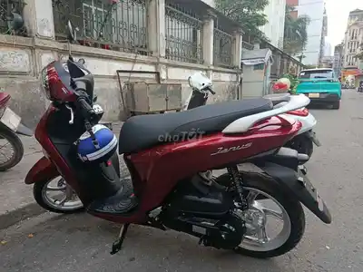 Yamaha Janus 2024, красный