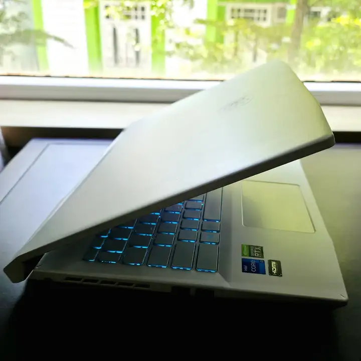Игровой ноутбук MSI Sword 15