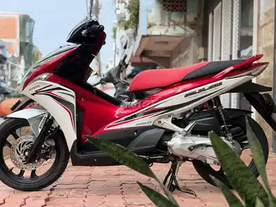 Honda Air Blade 2012 красно-бело-черный