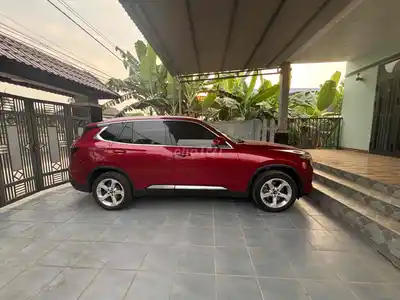 VinFast Lux SA Plus 2019 Красный 85 тыс. км