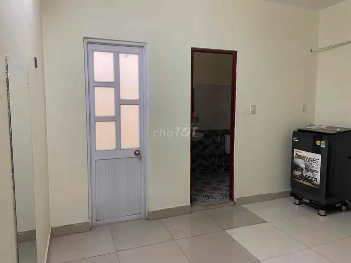 Дом 2 этажа, 4х20м, парковка для авто, 3 спальни, с мебелью