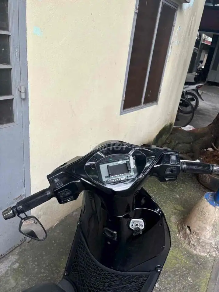 Feliz S 2025 Черный 45Ah 180км