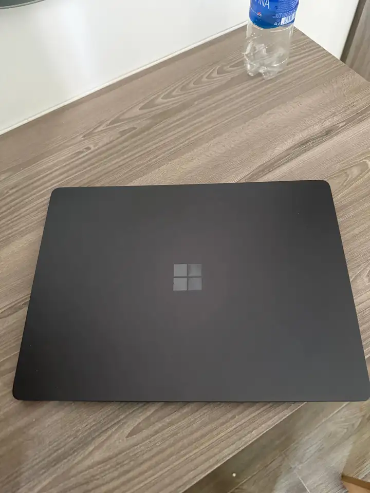 Microsoft Surface Laptop (7th Edition – 2024)