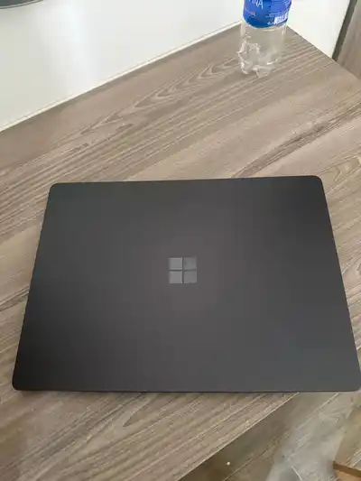 Microsoft Surface Laptop (7th Edition – 2024)