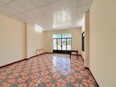Аренда коммерческого 3-этажного дома шириной 5м по улице Le Hong Phong