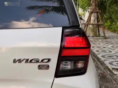 Toyota Wigo 2024 G 27.000 км белая