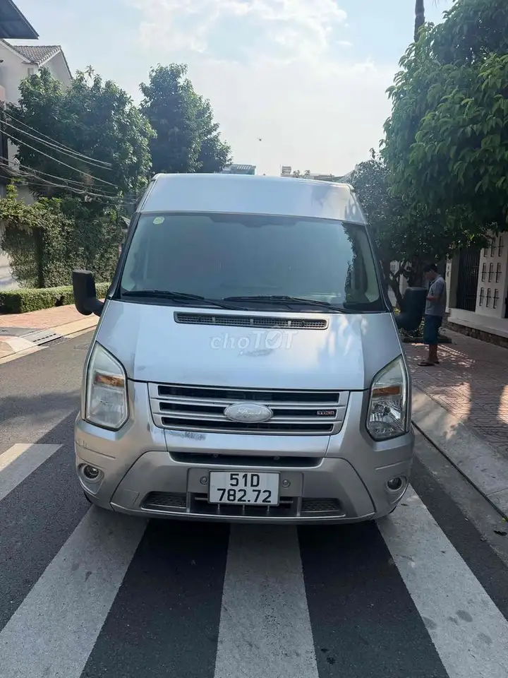 Ford Transit 2017, 6 мест, серебристый, 127 000 км
