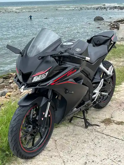 Yamaha R15